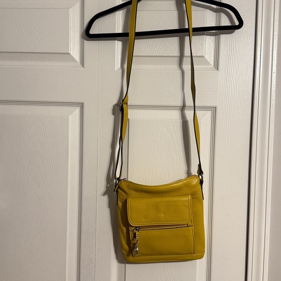 Giani Bernini Mustard Yellow Leather Crossbody Bag. - Picture 1 of 14